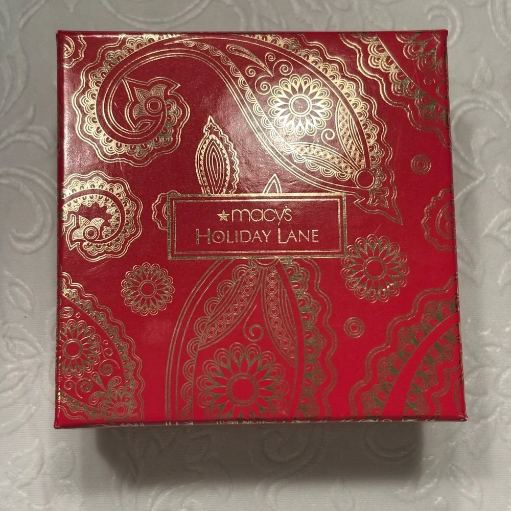 Holiday Lane by Macy’s Poinsettia Brooch - Picture 2 of 4